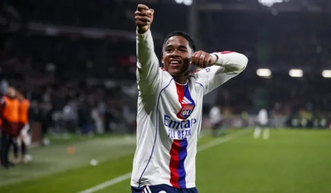 Toulouse FC enfrenta Lyon com Endrick titular e pressão no jogo