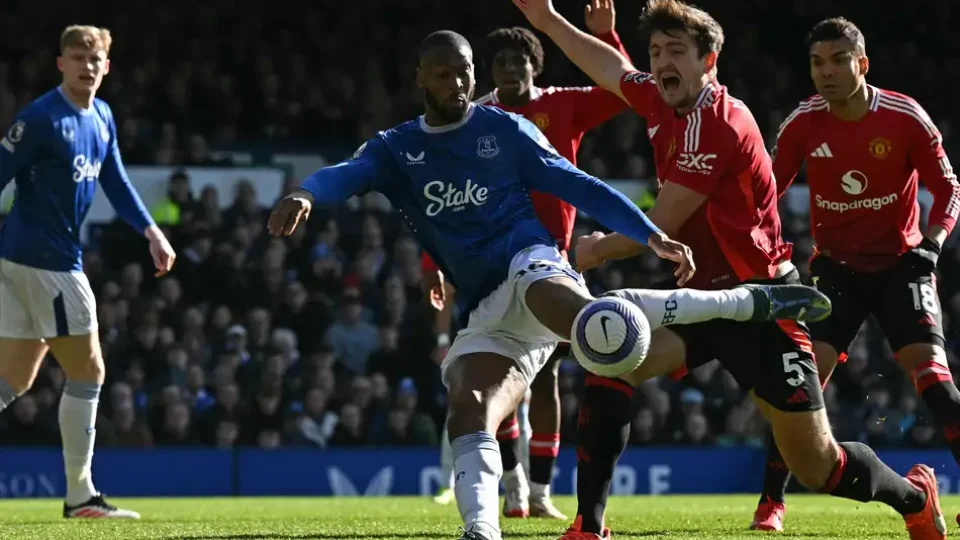 Everton x Manchester United: veja os palpites para o jogo deste domingo