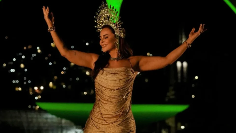 Paolla Oliveira é recebida com festa na Imperatriz e revela bastidores de nova fase no Carnaval