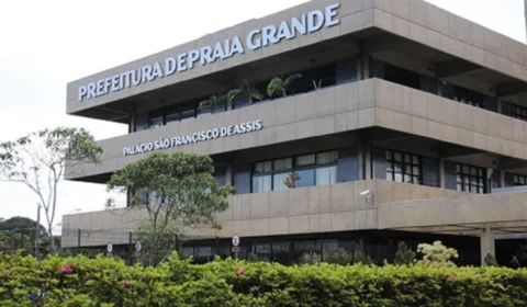 Prefeitura de Praia Grande é alvo de operação que investiga esquema ligado ao PCC