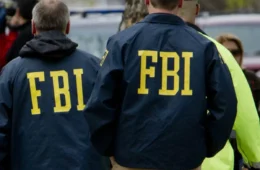Dados atribuídos a ataque ao FBI expõem informações pessoais e supostas funções de inteligência de funcionários