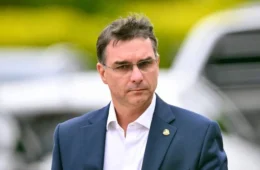 Senado banca segurança de Flávio Bolsonaro na campanha, mas mantém gastos sob sigilo