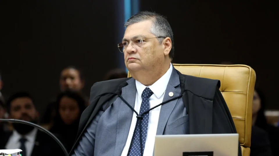 Dino derruba sigilo de 5 mil páginas de investigação sobre produtora de Dark Horse