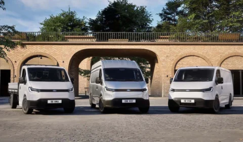 Ford revela três versões da Transit City elétrica que chegam ao Brasil em 2026