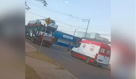 Motorista tenta retirar fio preso em caminhão-cegonha e morre eletrocutado no Tocantins