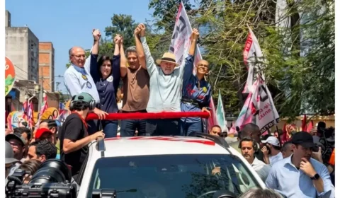 Lula e Haddad fazem carreata na Zona Leste de São Paulo a uma semana da eleição