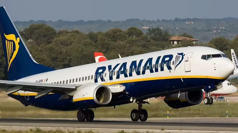Boeing 737 chega ao limite e pousa com combustível para apenas 2 minutos após sequência de falhas