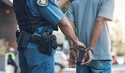 São Paulo tem 3 mil foragidos por crimes graves e polícia aposta em tecnologia para encontrá-los