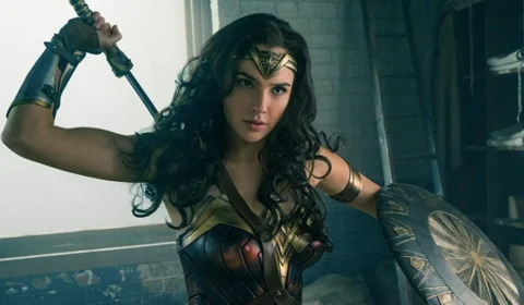 Gal Gadot critica DC após saída como Mulher-Maravilha e revela promessa de terceiro filme