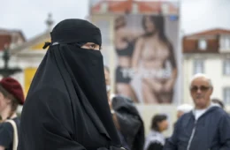Portugal começa a aplicar lei que proíbe ocultação do rosto em locais públicos