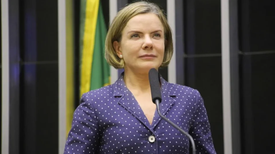 Quem é Gleisi Hoffmann? Conheça a candidata do PT ao Senado pelo Paraná