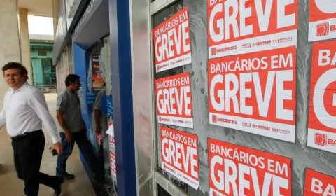 Greve da Caixa continua por tempo indeterminado veja o que funciona para os clientes