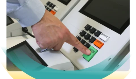 Vai trabalhar no dia da eleição? Patrão não pode descontar horas usadas para votar