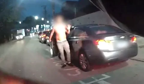 Homem esfaqueia esposa e foge com os três filhos em SP; PM prende suspeito