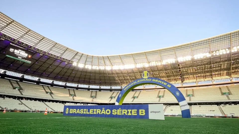 Ceará x Novorizontino hoje 20h30: onde assistir e escalações