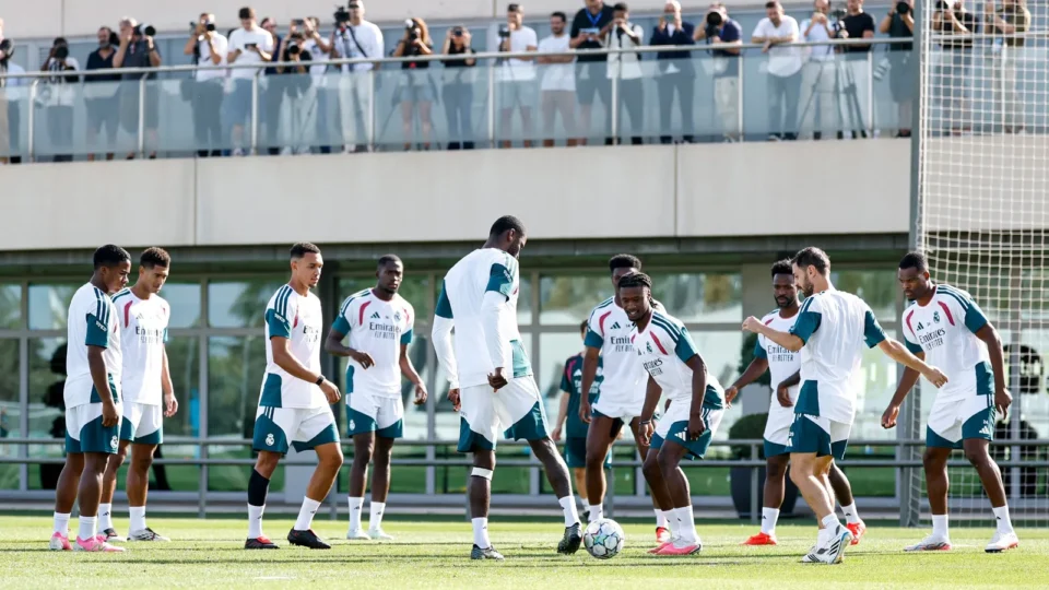 Carlos Augusto marca, mas Real Madrid vence Inter por 2 a 1