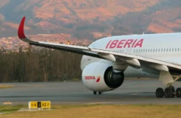 Avião da Iberia faz pouso de emergência em Guarulhos após passageiro passar mal