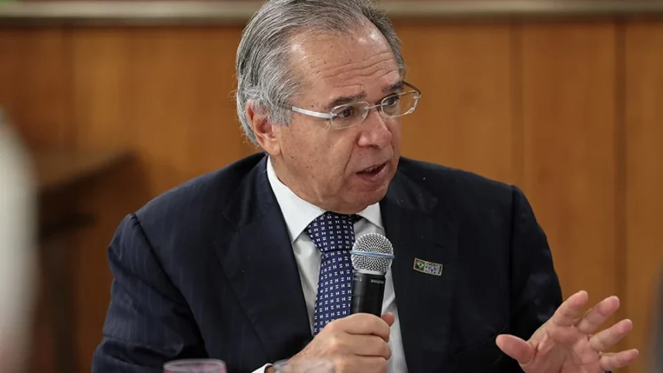 Vídeo de Paulo Guedes sobre jogos de azar volta a viralizar após proibição das bets