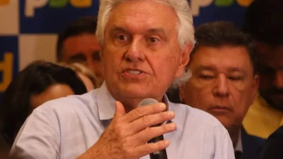 Caiado deixa hospital após pneumonia e diz que vai reduzir ritmo da campanha