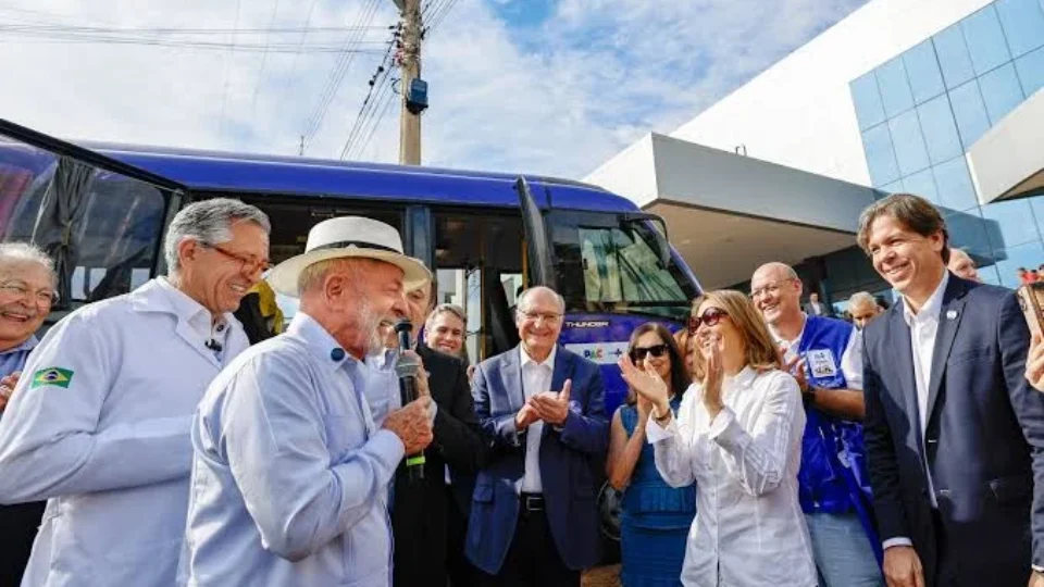 Lula diz que SUS “ressurgiu das cinzas” e dispara contra negacionismo em Barretos