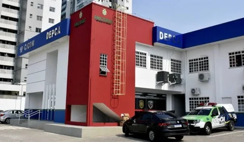 Homem de 22 anos é preso suspeito de produzir e armazenar pornografia infantil em Manaus