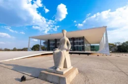 51,6% dizem que ministros do STF decidem mais por interesse próprio do que pela lei