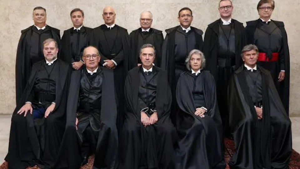 Ministros do STF se reencontram após atritos em sessão sobre Moraes e Vorcaro