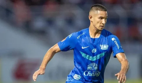 Considerado o jogador mais rico do mundo está sem clube aos 28 anos; saiba quem é