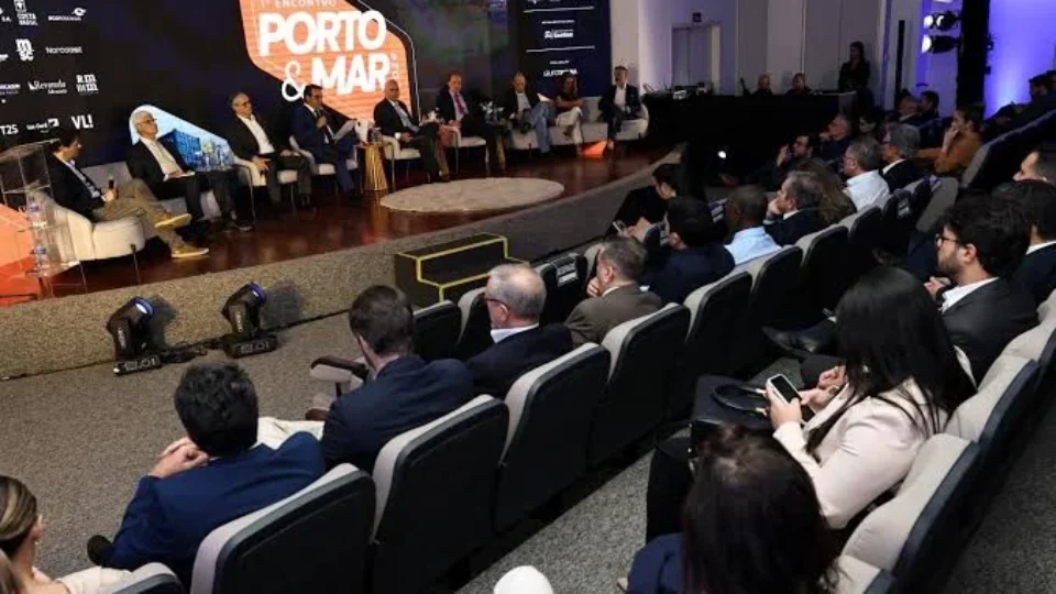 Setor portuário cobra estabilidade e execução de projetos para Brasil competir no mercado global