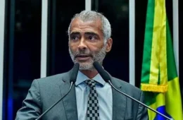 Justiça manda CazéTV entregar contrato de Romário em 48 horas e bloqueia repasses