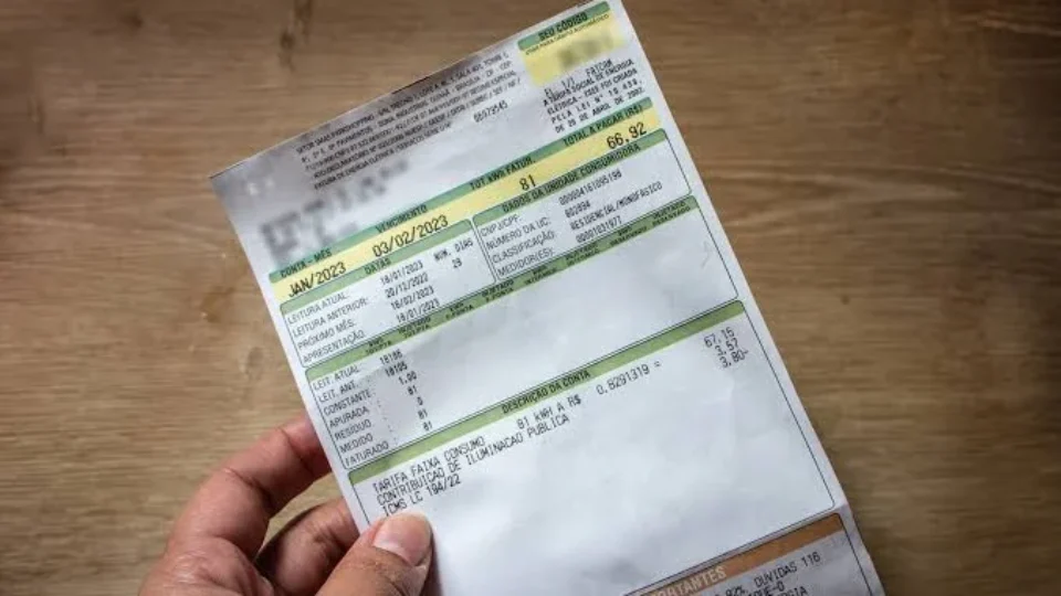 Conta de luz terá alívio em outubro após mudança anunciada pela Aneel