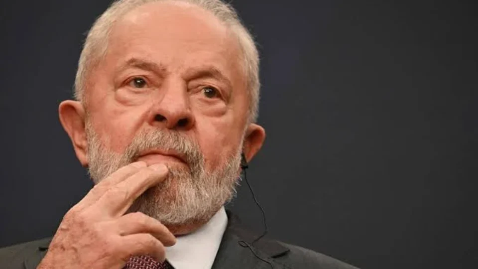 Lula decide não participar de debate da Globo antes do primeiro turno