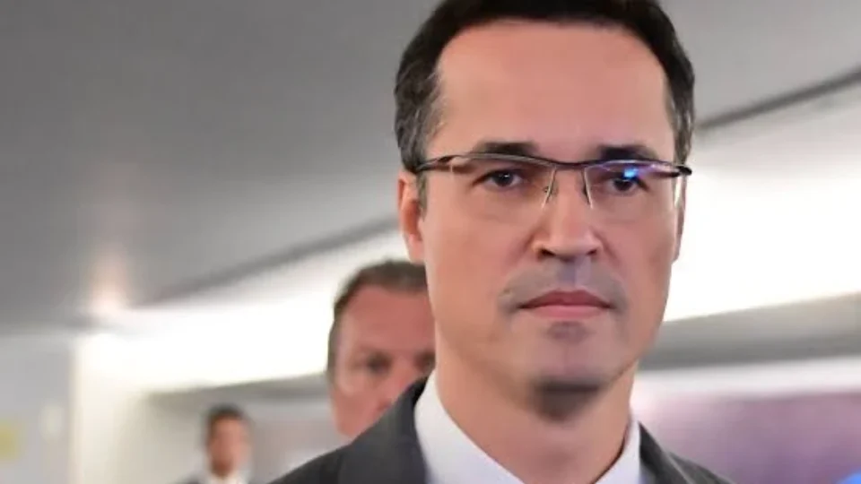 TSE suspende campanha de Deltan Dallagnol ao Senado pelo Paraná