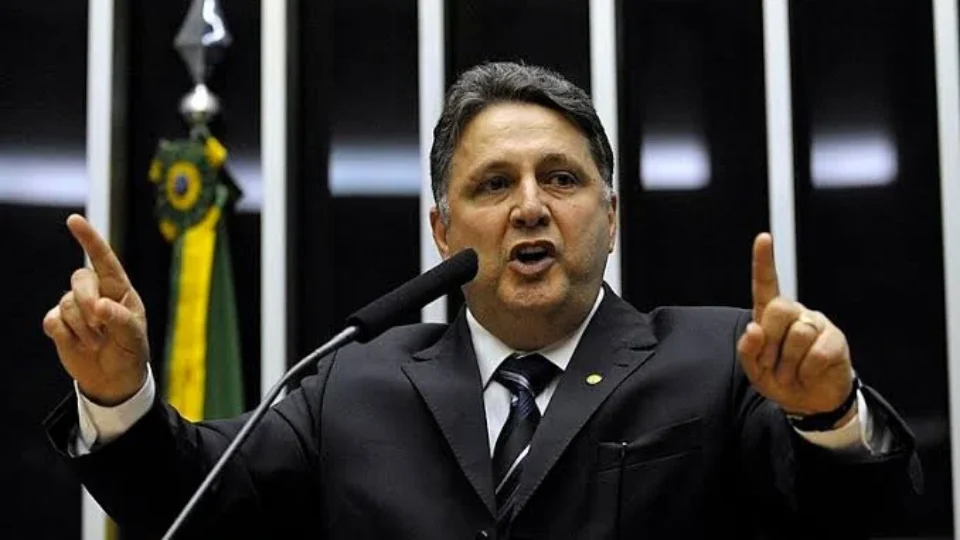 Veja a agenda dos candidatos ao governo do RJ nesta quinta-feira (17)