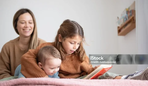 Ler antes de dormir pode ajudar no desenvolvimento das crianças; veja o que a leitura estimula