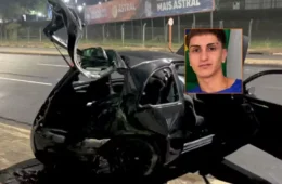Adolescente de 17 anos morre após carro bater em poste em Araraquara; motorista é preso