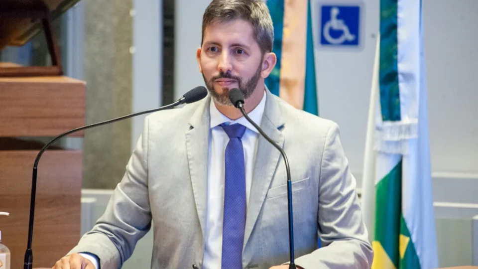 Leandro Grass apoia fim das bets e diz que apostas prejudicaram famílias brasileiras