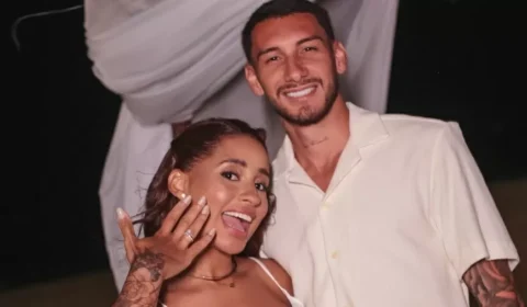 Lomma é pedida em casamento por Ronald Belé em praia