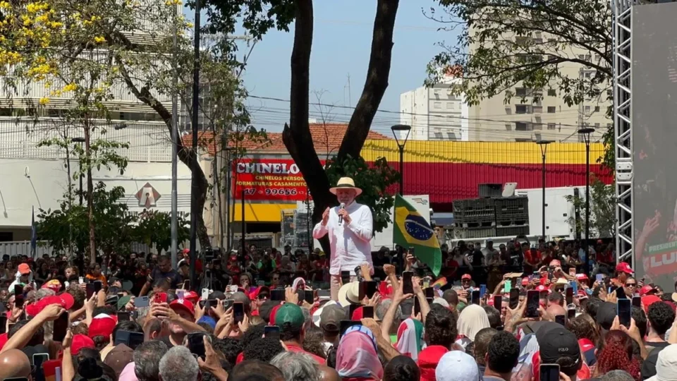 “Trump, faça um Pix”: Lula diz que vai defender sistema brasileiro em encontro na ONU