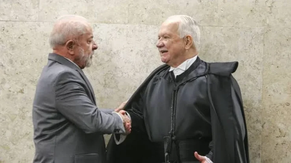 Governo Lula aciona Fachin para tentar reverter afastamento de Andrei Rodrigues da chefia da PF