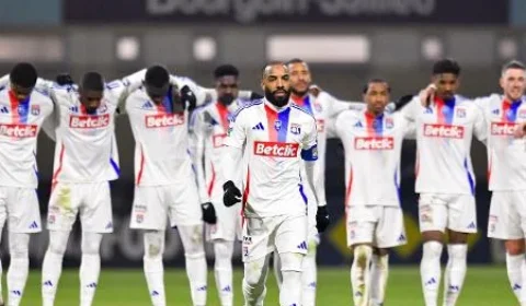 Toulouse FC enfrenta Lyon em jogo decisivo da Ligue 1 hoje