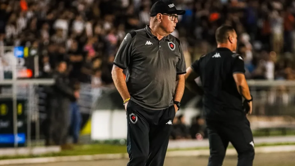 Botafogo-PB demite técnico após empate e crise na Série C