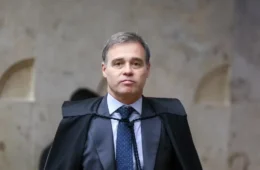 André Mendonça recorre a Fachin após Dino reintegrar diretor-geral da PF