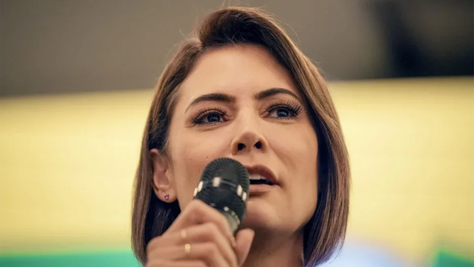 Quem é Michelle Bolsonaro? Conheça a candidata do PL ao Senado pelo DF