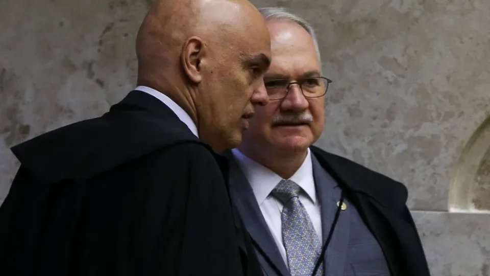 Fachin assume relatoria do inquérito das fake news e retira caso das mãos de Moraes