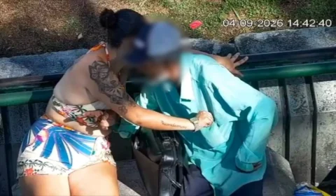 Mulher é presa após furtar carteira de idoso enquanto conversava com ele em praça no ES