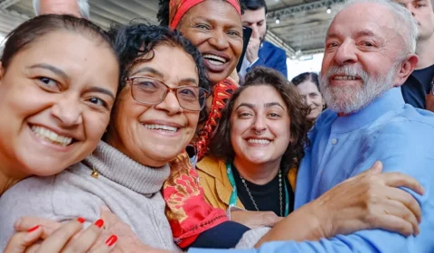Lula tem 47% entre mulheres chefes de família, contra 27% de Flávio, aponta Datafolha