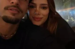 Neymar compartilha momento romântico com Bruna Biancardi e se declara nas redes
