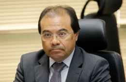 Irmão de Flávio Dino conduz sessão que analisa atuação de Paulo Gonet no caso Master