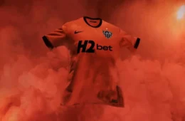 Atlético-MG surpreende com nova camisa 3 inspirada na “Rua de Fogo”; veja detalhes